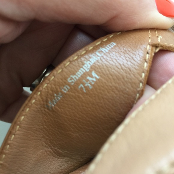 LAST CHANCE: Diane Von Furstenberg 7.5 Tan Leather Wedges rope detailing - Picture 5 of 6